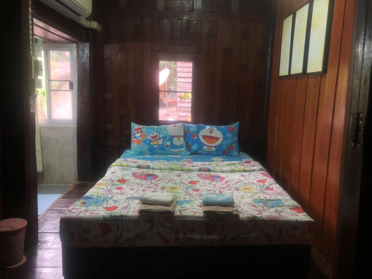 Solarcell Walking Street Homestay - โซล่าเซลล์ถนนคนเดินโฮมสเตย์ Ban Nong Nam Khan Экстерьер фото