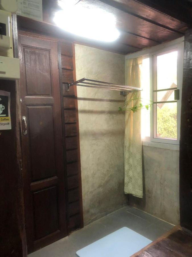 Solarcell Walking Street Homestay - โซล่าเซลล์ถนนคนเดินโฮมสเตย์ Ban Nong Nam Khan Экстерьер фото